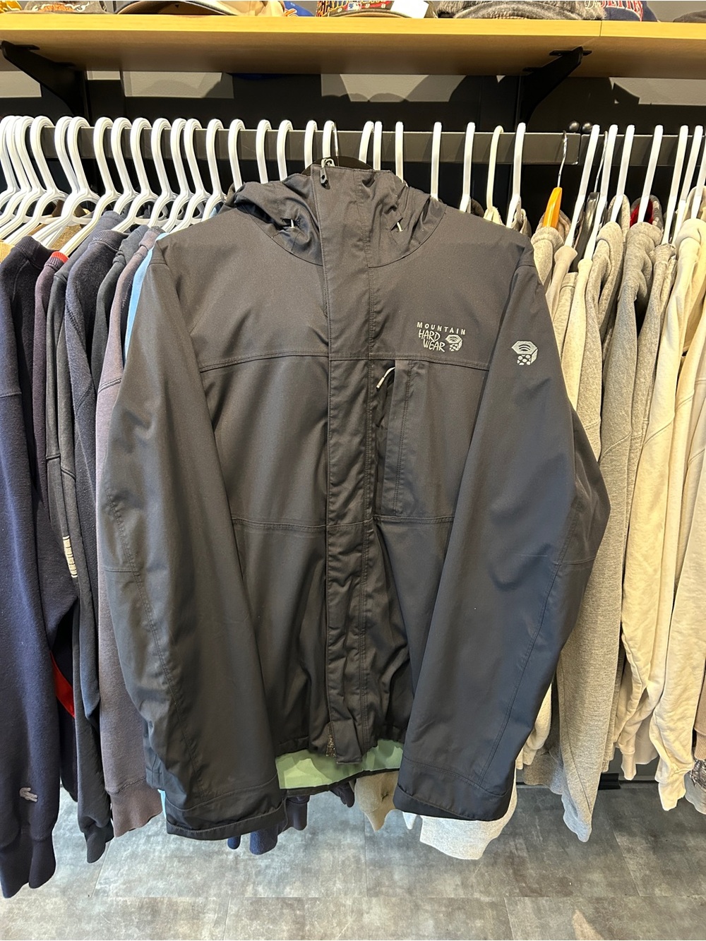 Mountain Hardwear Men's Black Hooded Softshell Jacket Medium